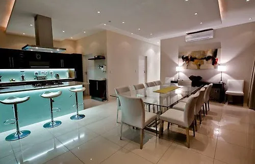 Apartment 43 Central Drive Kapstadt